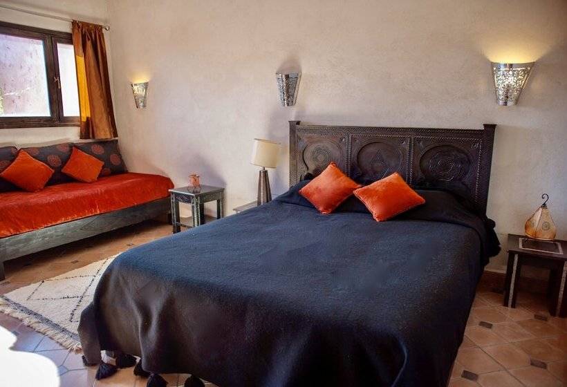 فندق Domaine De Tameslohte