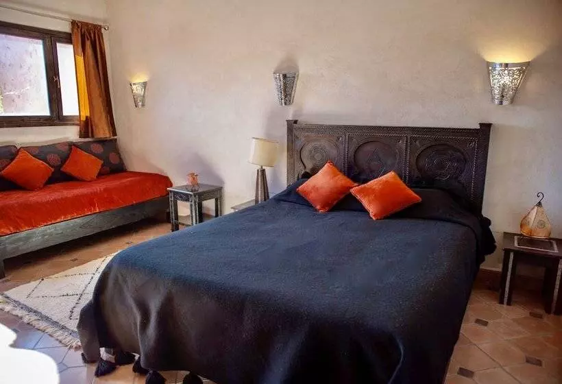 Hotelli Domaine De Tameslohte