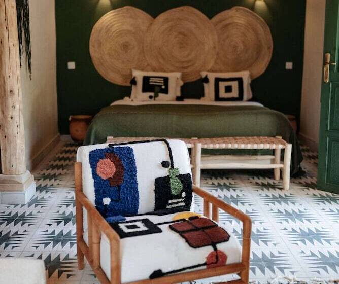 فندق Domaine De Tameslohte