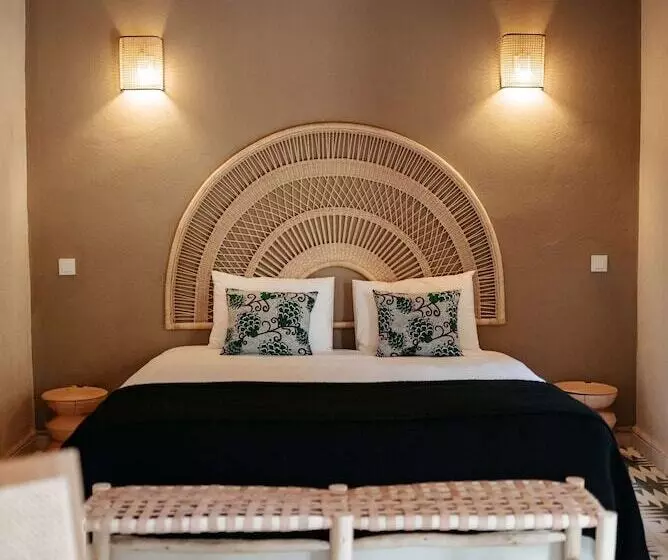 Hotelli Domaine De Tameslohte