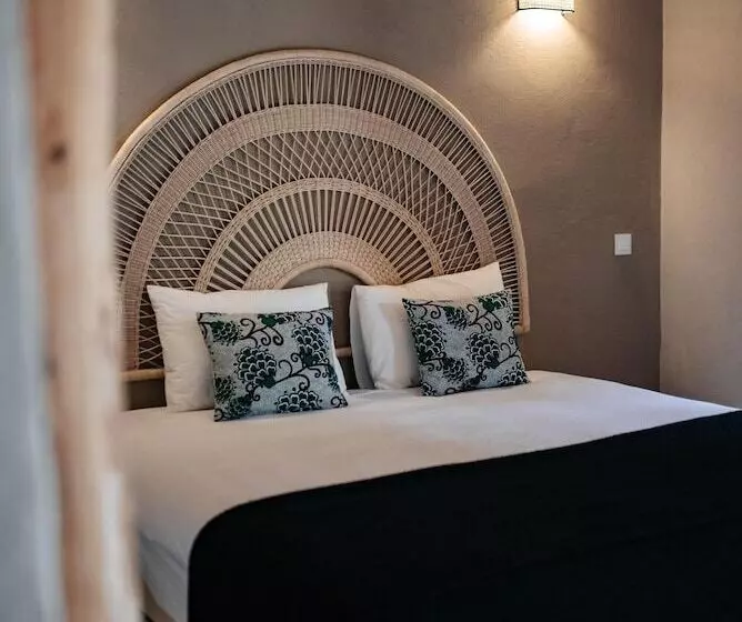 Hotelli Domaine De Tameslohte