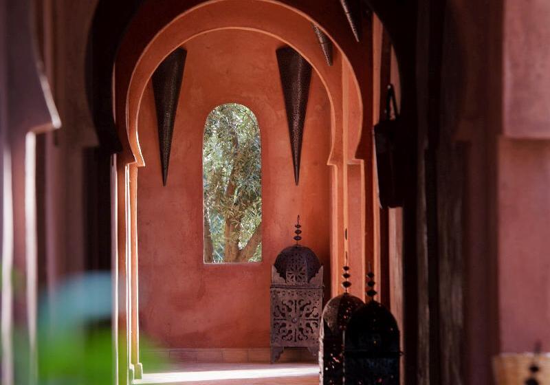 فندق Domaine De Tameslohte