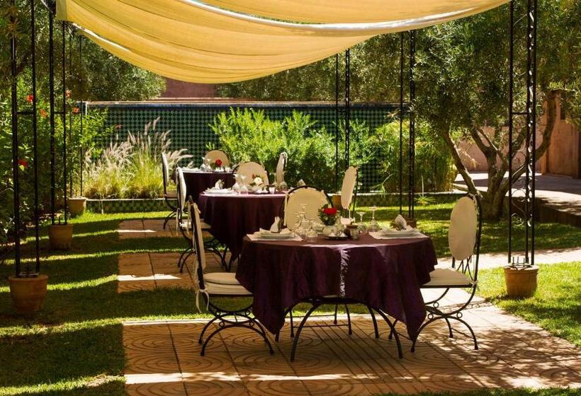 فندق Domaine De Tameslohte