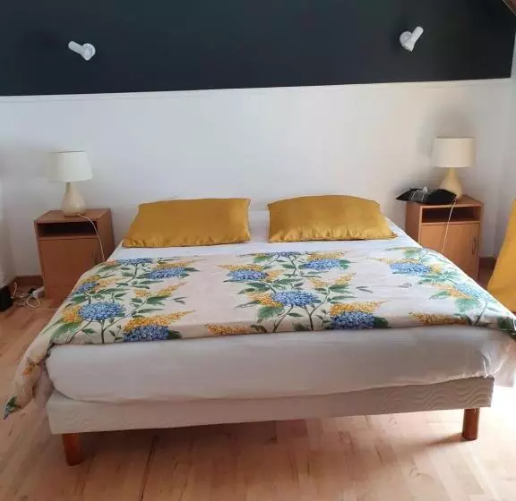 Hotelli Hôtel   Restaurant L Hortensia