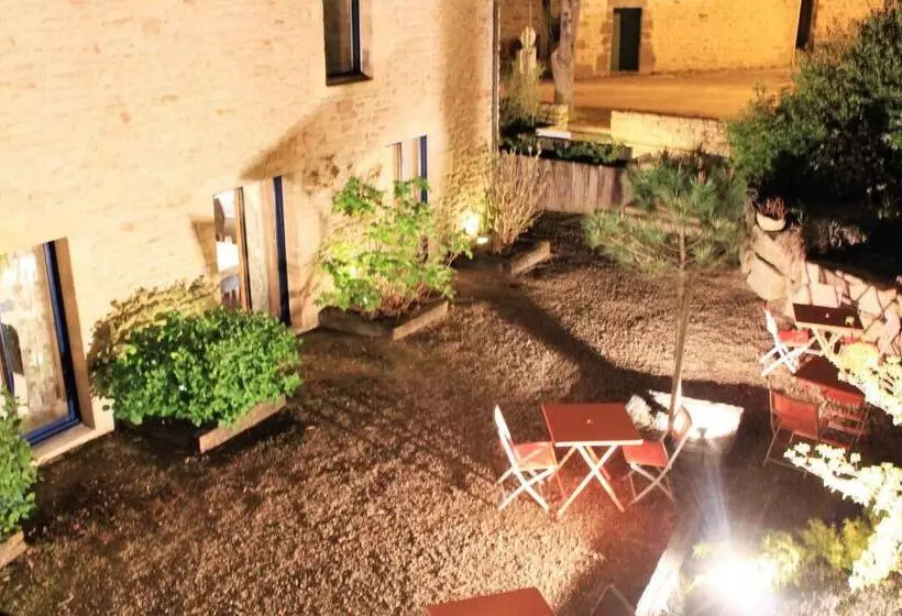 Hotelli Hôtel   Restaurant L Hortensia