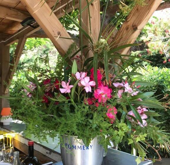 בית מלון כפרי Hôtel Restaurant Les Chasseurs