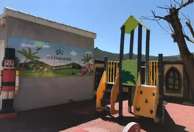 Hotel Hôtel Restaurant Les Chasseurs