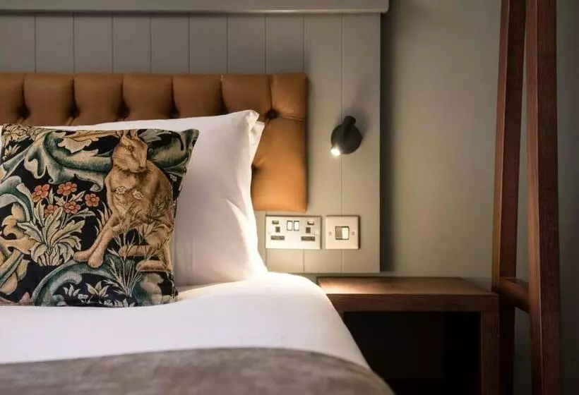 Hotelli The Five Bells By Innkeeper S Collection