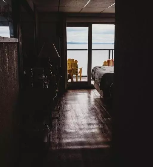 Hotelli The Oceanfront