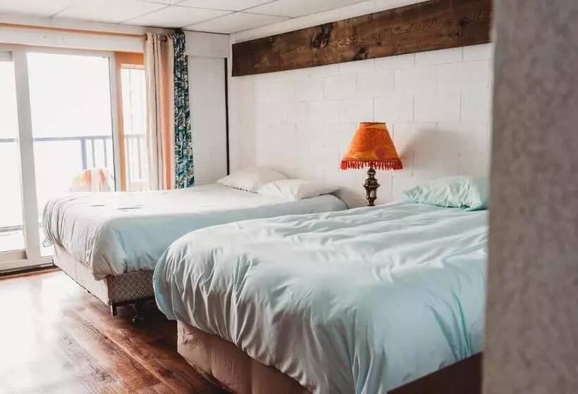 Hotelli The Oceanfront