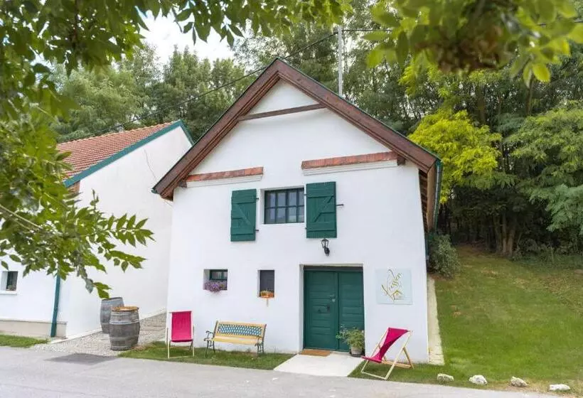 ホテル Winzerhof Küssler   Weinviertel