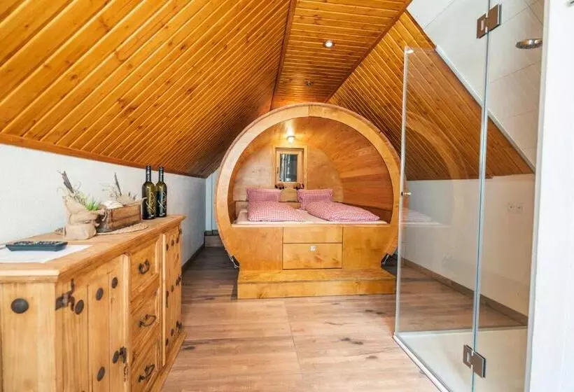 ホテル Winzerhof Küssler   Weinviertel