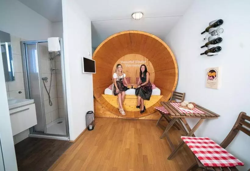 ホテル Winzerhof Küssler   Weinviertel