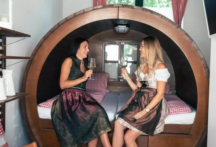 ホテル Winzerhof Küssler   Weinviertel