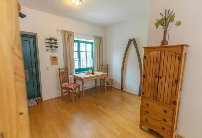 ホテル Winzerhof Küssler   Weinviertel