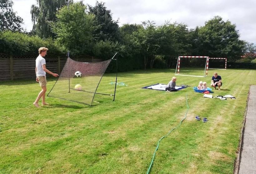 Købmandsgaarden Hjørring Bed & Breakfast