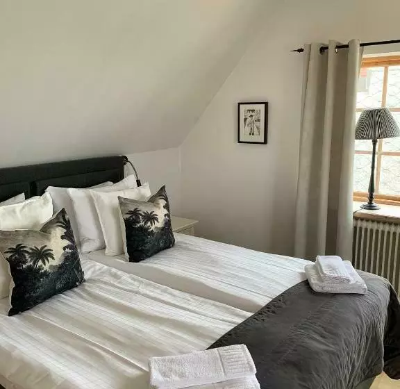 ペンション Bobergs På Hamngården