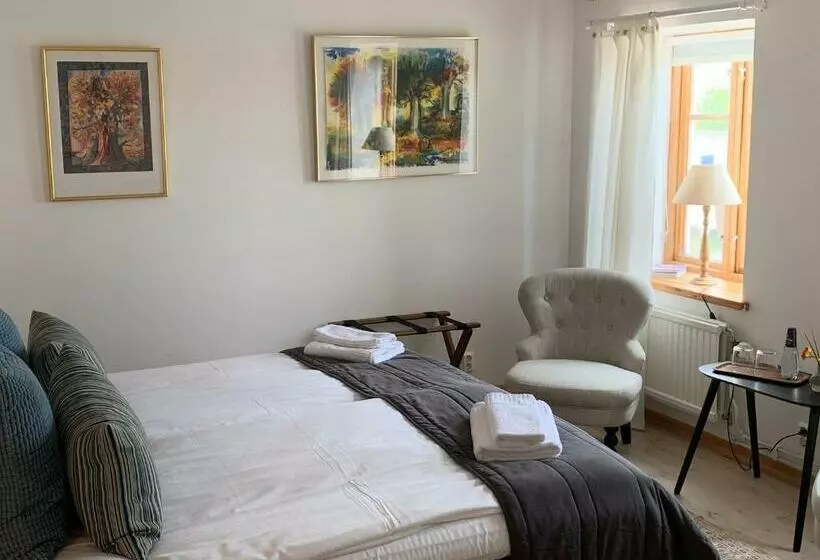 ペンション Bobergs På Hamngården