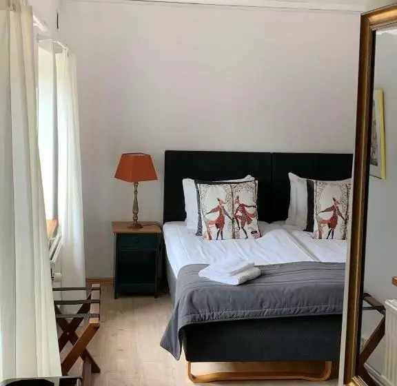 ペンション Bobergs På Hamngården