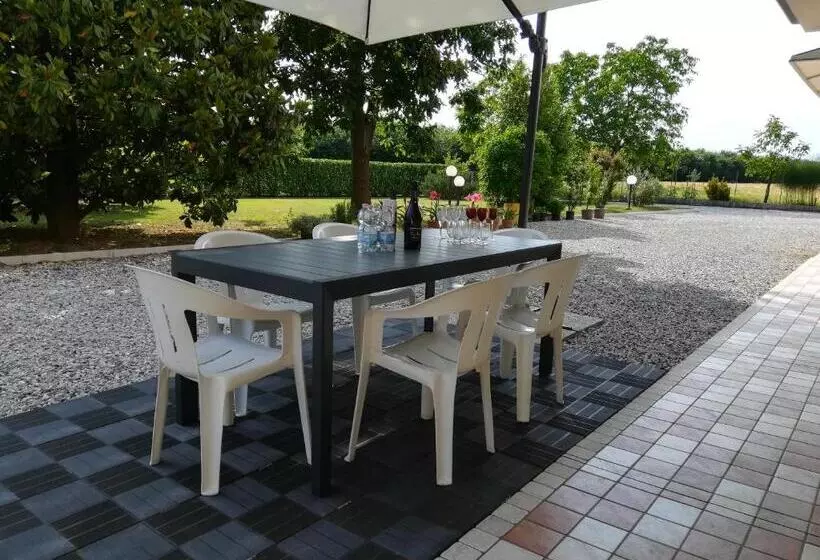 ペンション Borgo Barucchella