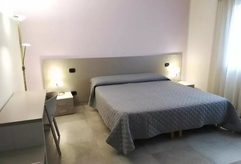 ペンション Borgo Barucchella