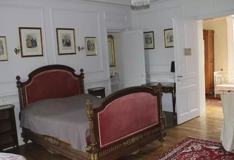 ペンション Chambres D Hotes Spa Château D Omiécourt