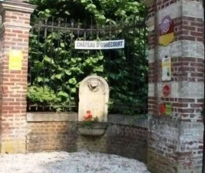 ペンション Chambres D Hotes Spa Château D Omiécourt