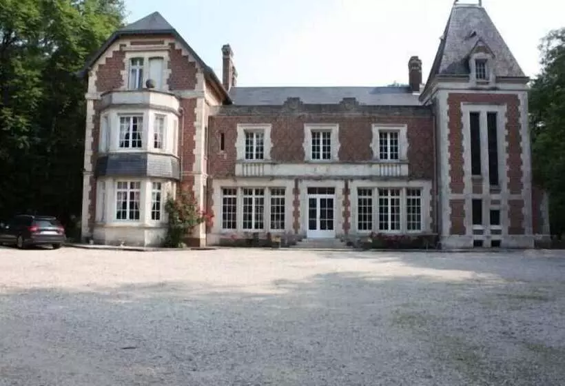 ペンション Chambres D Hotes Spa Château D Omiécourt
