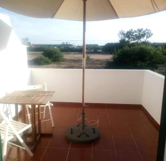 פנסיון Ergobeach House