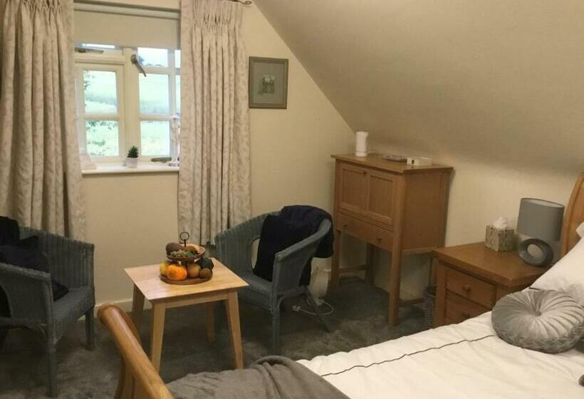 פנסיון Ivy Todd Cottage