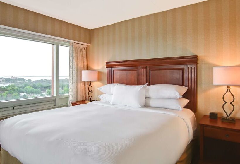 Doubletree Fallsview Resort & Spa By Hilton Niagara Falls