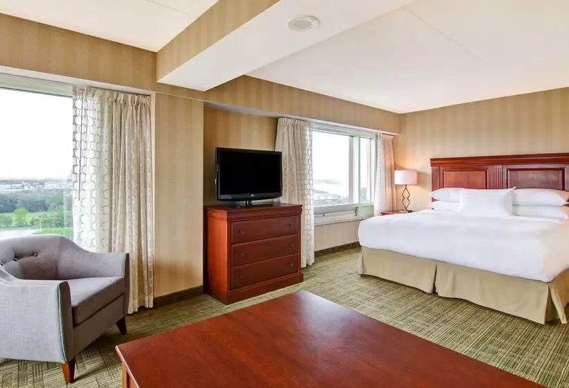 Doubletree Fallsview Resort & Spa By Hilton Niagara Falls