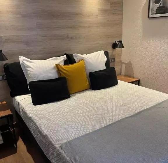 호텔 Au Bec Fin Hôtel