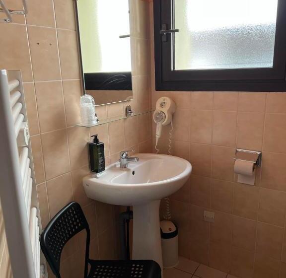 هتل Au Bec Fin Hôtel