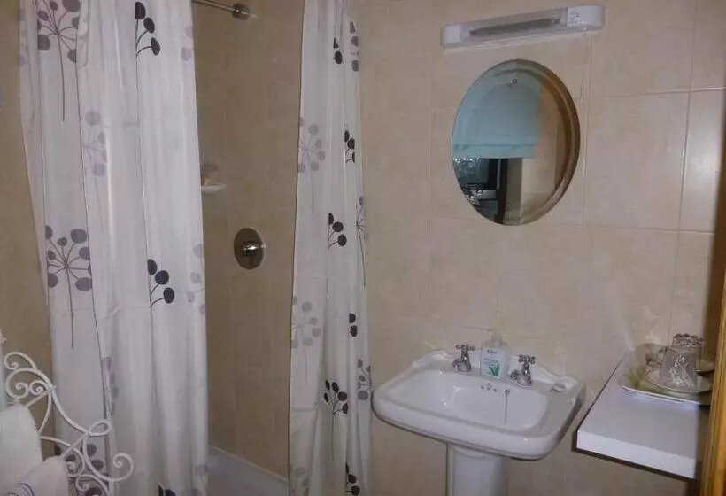 فندق Ben View Guesthouse