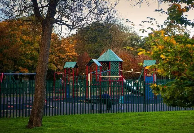 Carrigaline Court Hotel & Leisure Centre