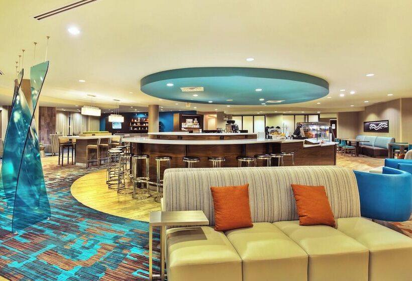 Hotel Courtyard By Marriott Gulfport Beachfront