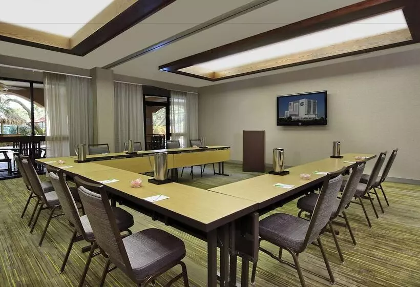 בית מלון כפרי Courtyard By Marriott Cocoa Beach Cape Canaveral