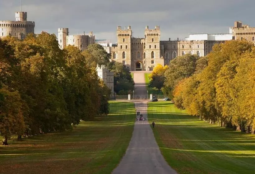 בית מלון כפרי Crowne Plaza Marlow, An Ihg