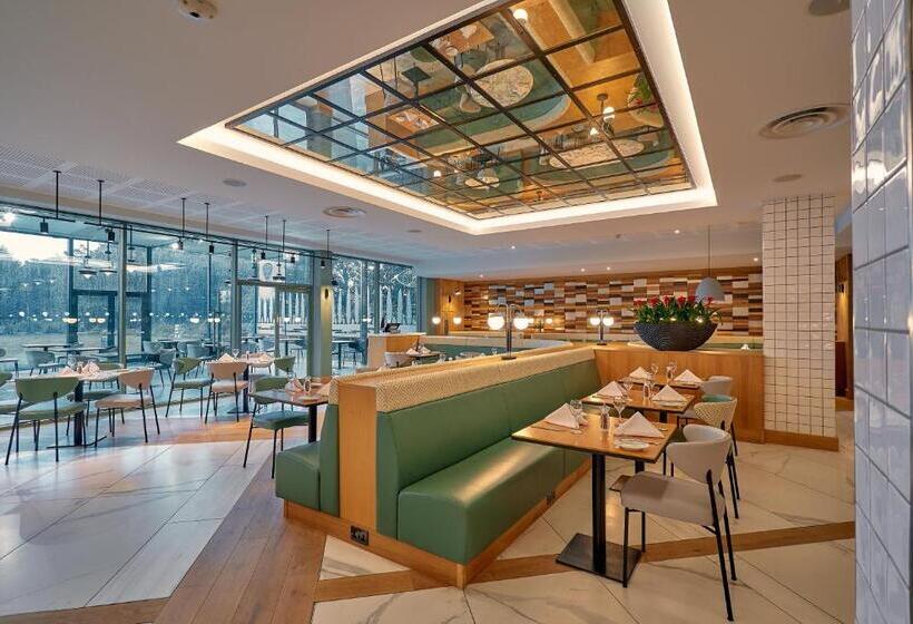 Hotel Crowne Plaza Marlow, An Ihg