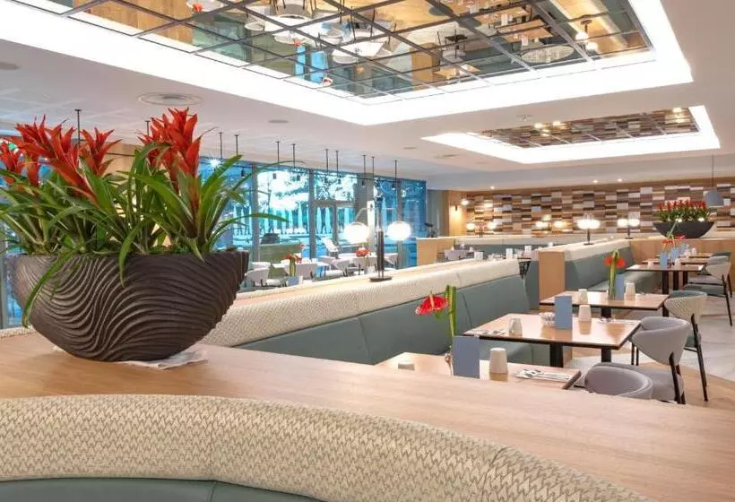 בית מלון כפרי Crowne Plaza Marlow, An Ihg