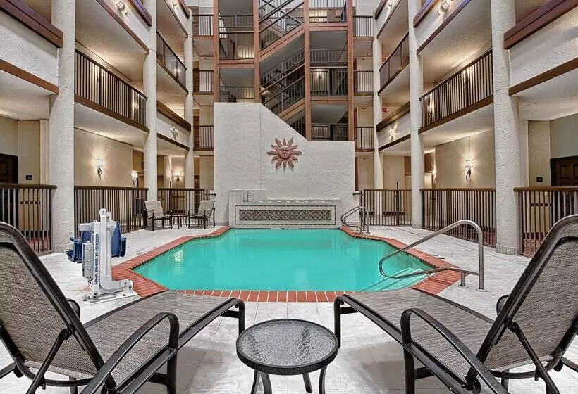 酒店 Hilton Garden Inn San Antonio Airport