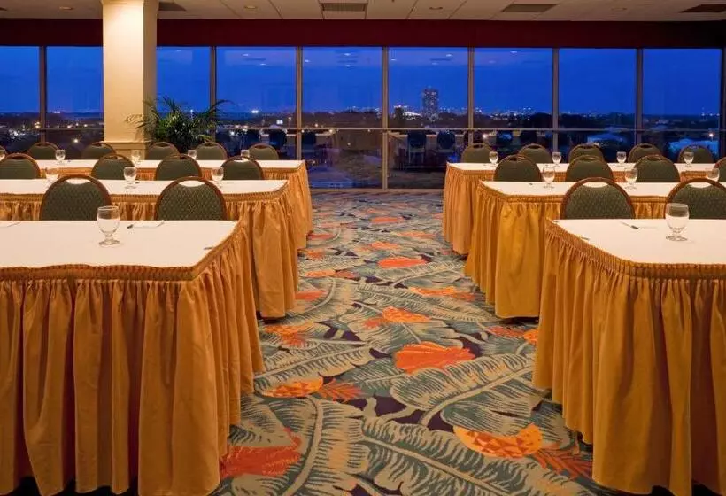 فندق Cirque St. Armands Beachside