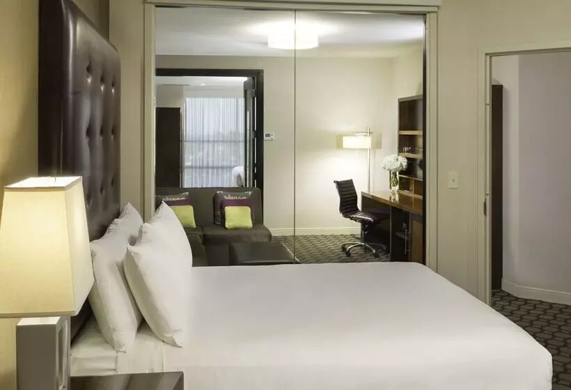 هتل Hyatt Regency Orange County