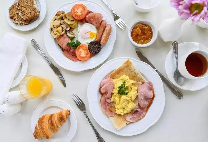 فندق Killarney Lodge