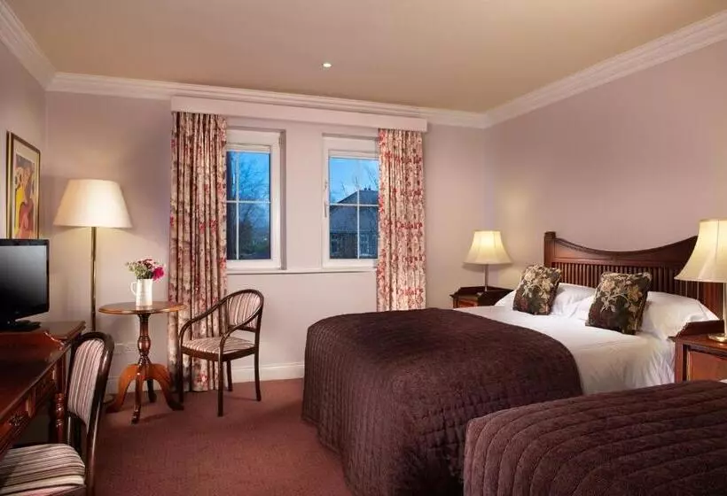 فندق Killarney Lodge