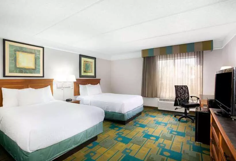 ホテル La Quinta By Wyndham Austin Southwest