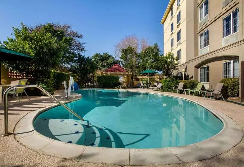 ホテル La Quinta By Wyndham Austin Southwest