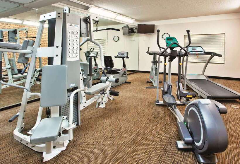 فندق La Quinta By Wyndham Winston Salem