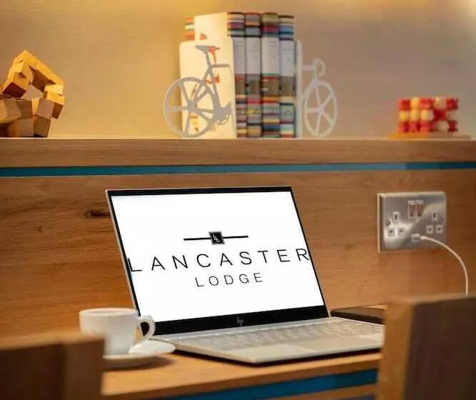 ホテル Lancaster Lodge